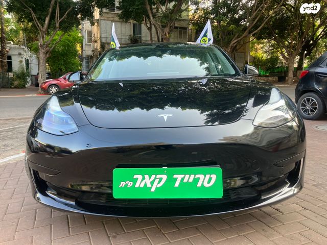 טסלה מודל 3