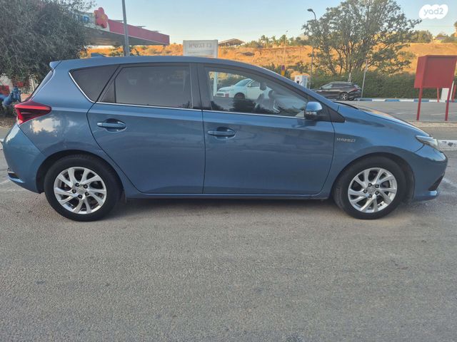 מודעת רכב טויוטה אוריס