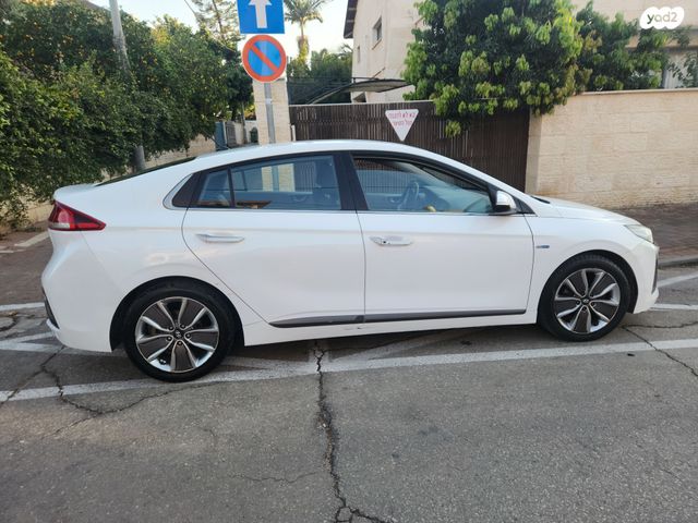 יונדאי איוניק