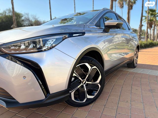 ג׳ילי Geometry C