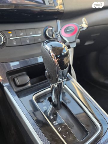 ניסאן סנטרה