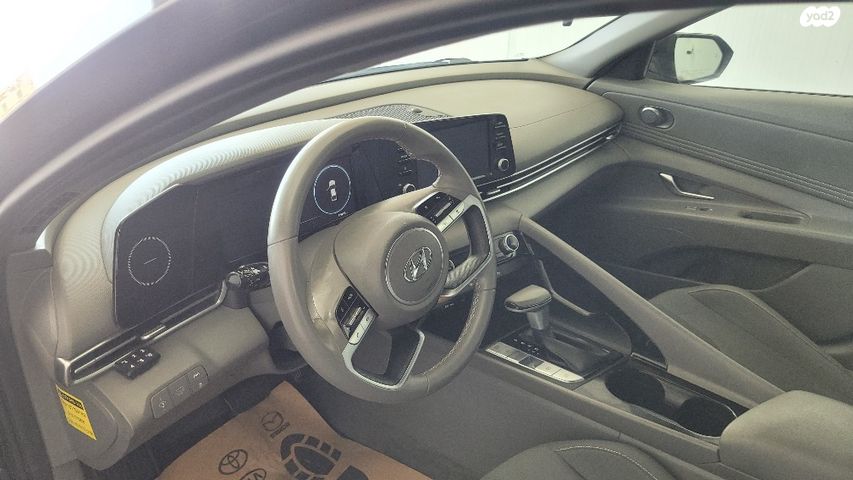 יונדאי אלנטרה