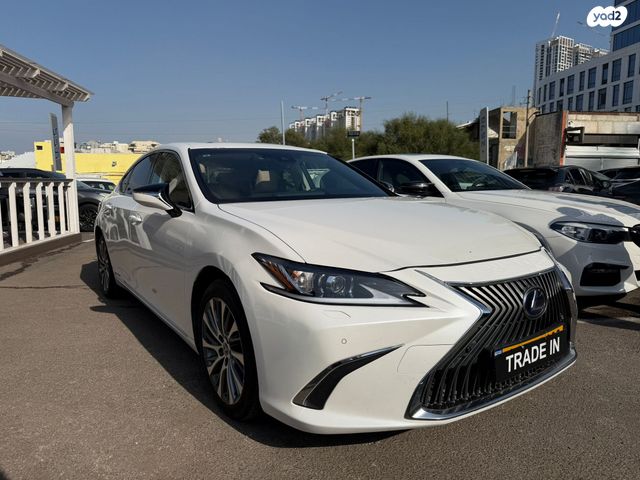 מודעת רכב לקסוס ES 1