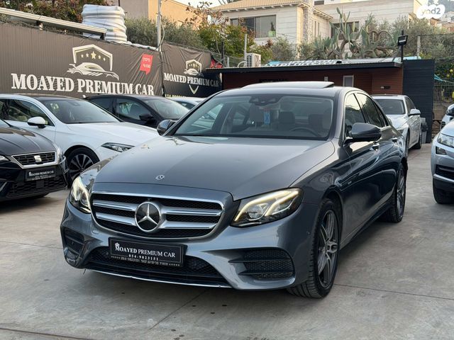 מודעת רכב מרצדס-בנץ E-class