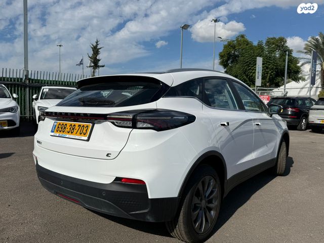 ג׳ילי Geometry C