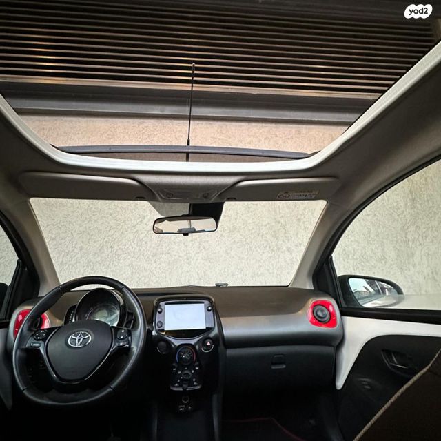 טויוטה אייגו