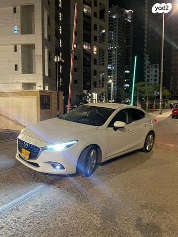 מאזדה 3