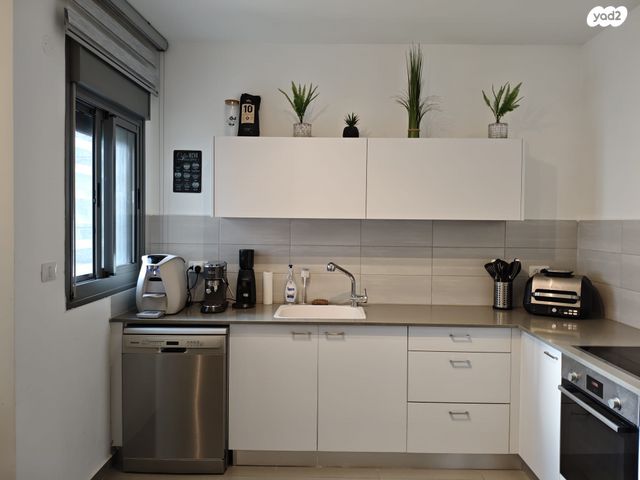 דירה, נעמי שמר 6, גלי ים, קרית ים