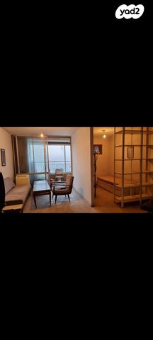 עליזה בגין 4