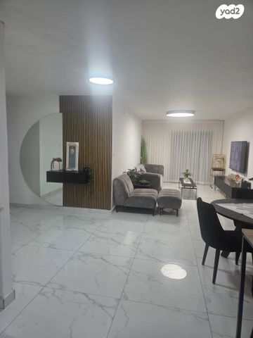 בית פרטי/ קוטג', משעול הזמיר 22, שכונה לדוגמה, דימונה