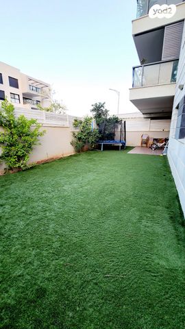 דירת גן, שוהם 29, אבני חן, חריש