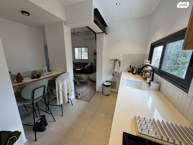 דירה, רמב"ן 4, הדר עליון, חיפה