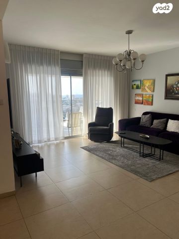 דירה, הפטל 17, הפרפר, קרית ביאליק