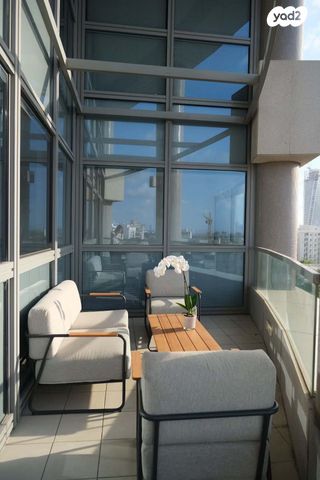 דירה, ניסים אלוני 19, צמרות איילון, פארק צמרת, תל אביב יפו