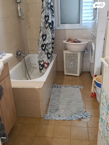 דירה, הברון הירש 15, אברמוביץ', ראשון לציון