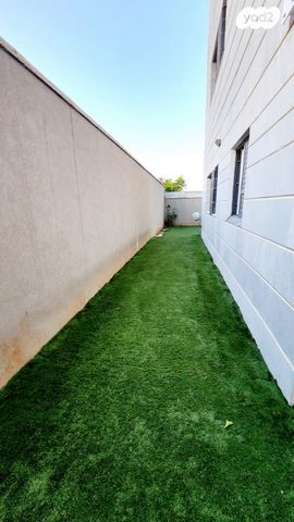 דירת גן, שוהם 29, אבני חן, חריש