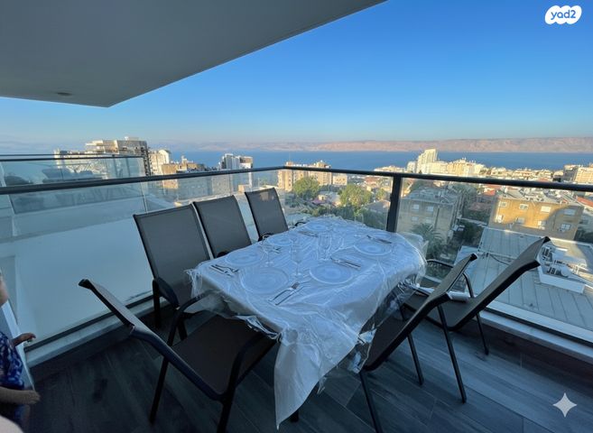 דירה, וינגייט 12, שיכון עובדים, טבריה