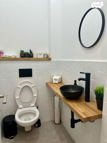 דירה, הצנחנים 8, אריק שרון, נהריה