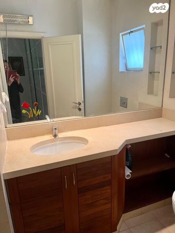 דירה, סירקין 27, פועלי הרכבת, גבעתיים