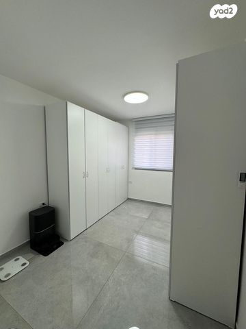 דירה, אהבת אדם 52, שרונה, כפר יונה