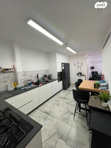 דירה, העצמאות 75, רובע הקריה, הסיטי, אשדוד