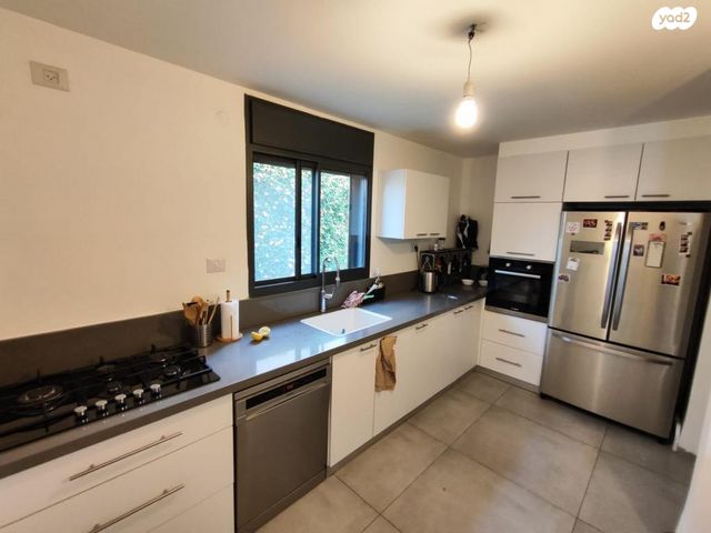 דו משפחתי, יהלום 5, רובע 10 חן, קצרין