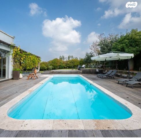 בית פרטי/ קוטג', צופית 12, המעוף, קיסריה