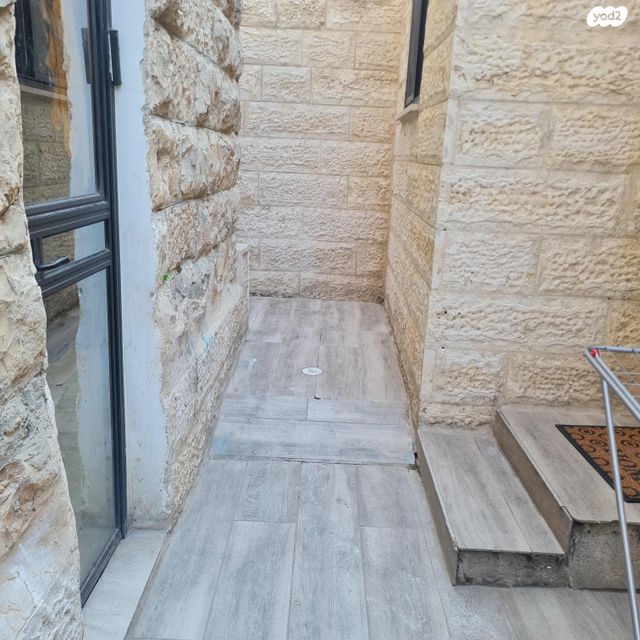 דירת גן, שבטי ישראל 43, שומרי החומות, ירושלים