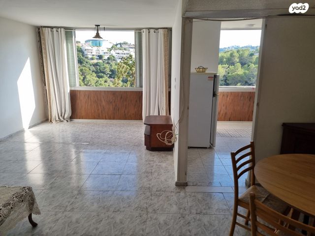 ליאון בלום 10