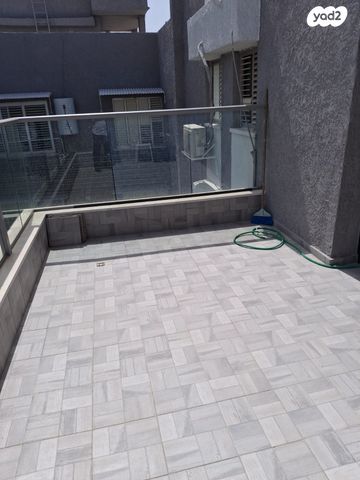 דירה, אברבנאל 14, רמב"ם, ראשון לציון