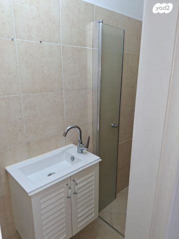 דירה, אברבנאל 14, רמב"ם, ראשון לציון