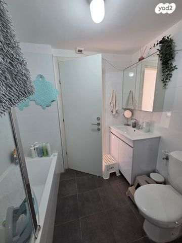 דירה, דגן 2, עמירם, פרדס חנה כרכור