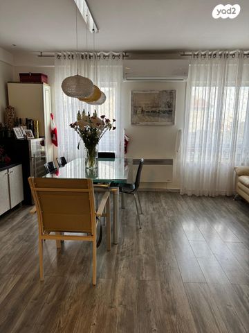 דו משפחתי, הנגב 74, רובע ד', אריאל