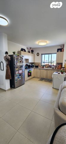 דירה, אנה פרנק 10, גדרה מזרח, גדרה