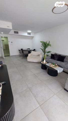 לאה גולדברג 29