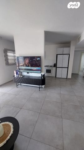 דירה, לאה גולדברג 29, רובע יזרעאל סביוני העמק, עפולה