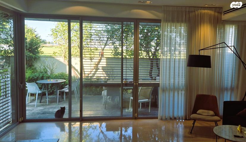 דו משפחתי, אדירים 35, צהלה, תל אביב יפו