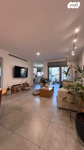 דירה, העמל 22, נחלת גנים, רמת גן