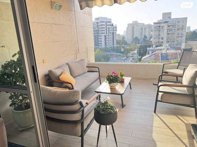 דירה, הזמיר 2, המרכז, קרית אונו