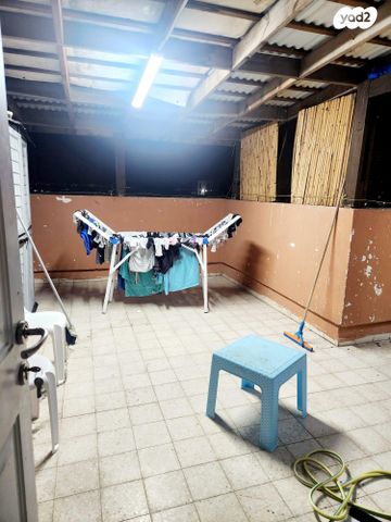 גג/ פנטהאוז, שושנים 12, גן שמואל, קרית מלאכי