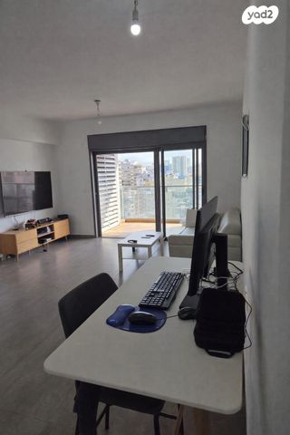 דירה, שדרות ירושלים 50, תל יהודה, רמת גן