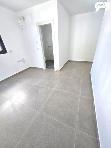 דירה, הגפן 6, כרמי הנדיב, אחוזת רוטנר, קרית מלאכי