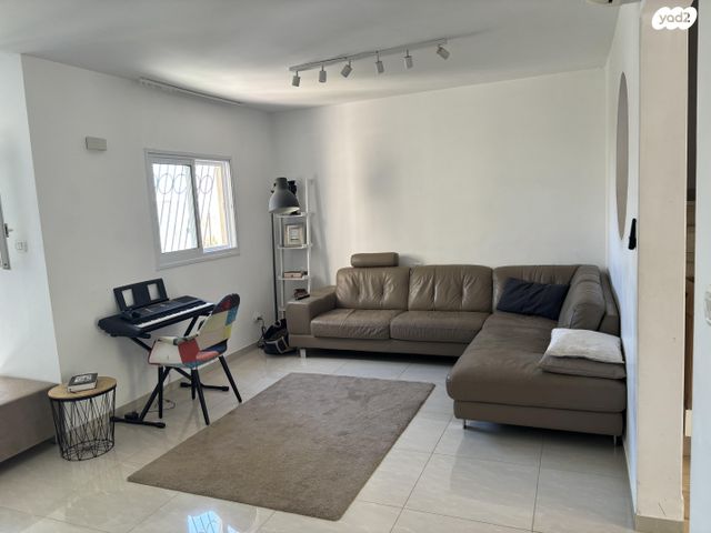 בית פרטי/ קוטג', שמואל תמיר כצנלסון 27, פסגת זאב, ירושלים