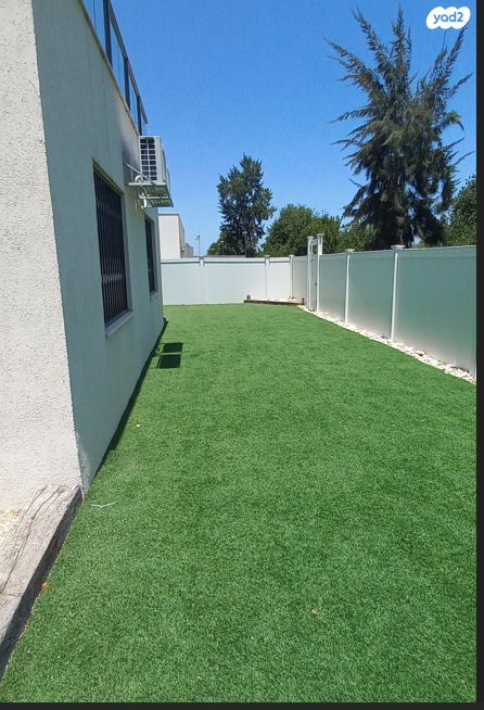 דירת גן, מעלה הבנים 27, שכונה ותיקה - מרכז העיר, מעלות תרשיחא