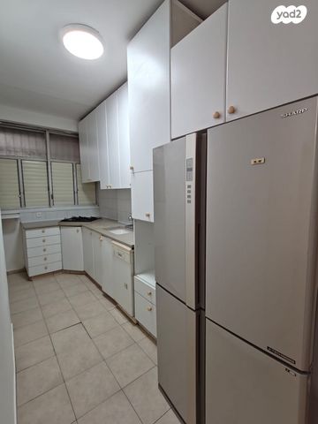 דירה, יונתן הופסי 5, הצפון החדש - צפון, תל אביב יפו