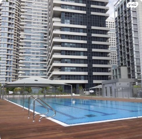 ניסים אלוני 3