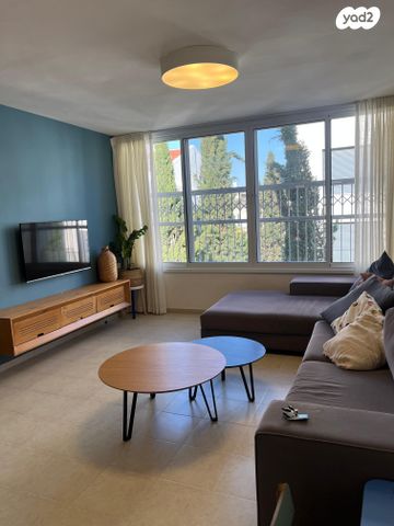 ארלוזורוב 5