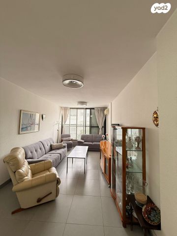 מקס נורדאו 25