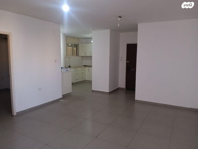 יהודה בורלא 15