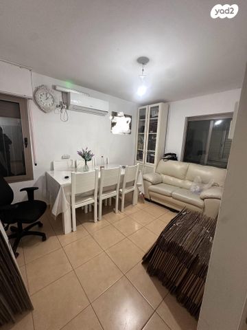 זלמן שז"ר 206